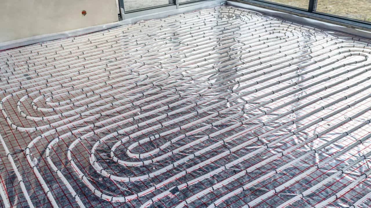 Ile rury na 1m² podłogówki? Oblicz i uniknij błędów!