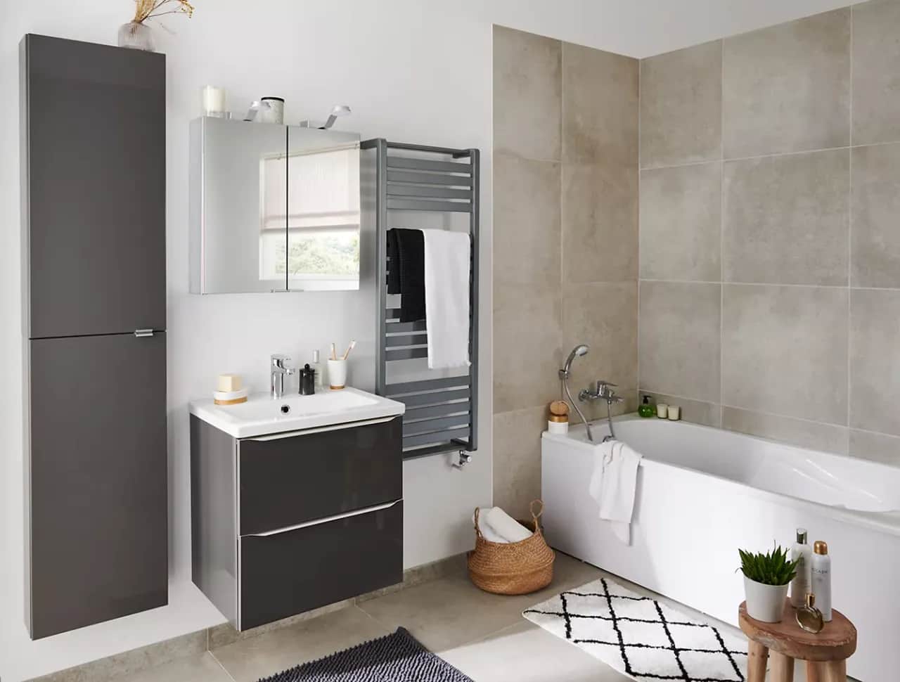 Projekt łazienki: Castorama vs Leroy Merlin. Który wybrać?
